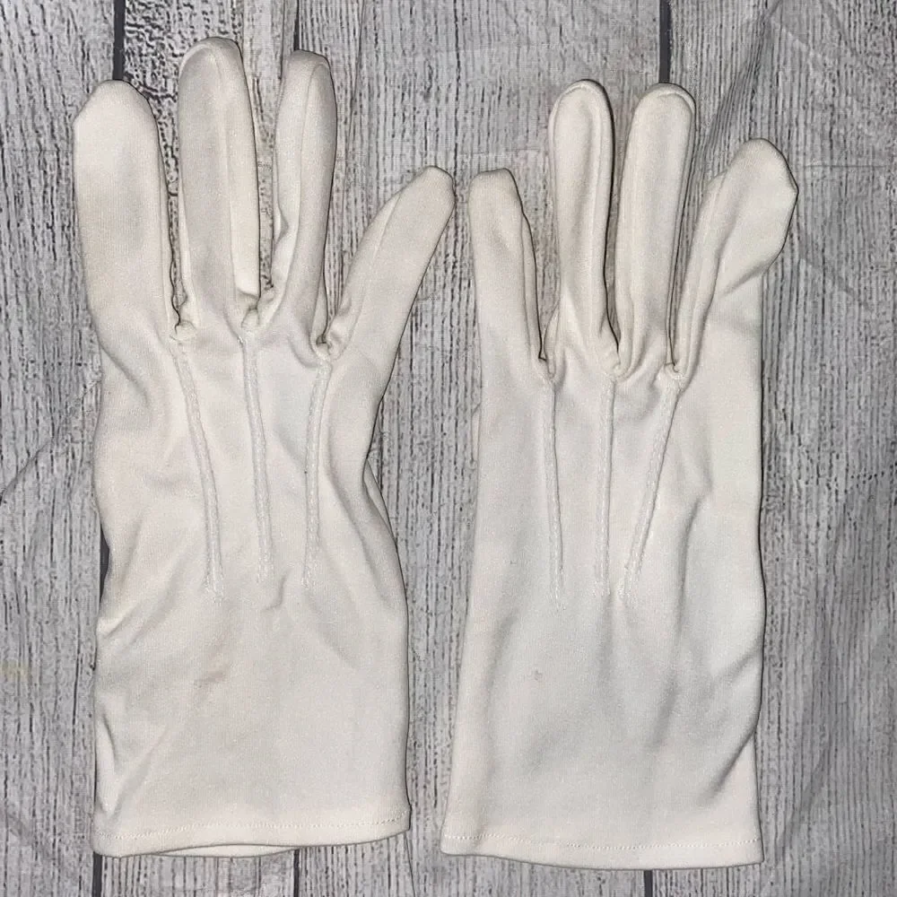 Vintage white gloves w/stitching on top of hand women sz small